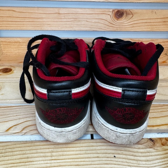 Nike Air Jordan 1 Low White/Red Shoes 4.5Y/6 Womens‎ 553560-163 Chicago Bulls - Picture 5 of 8